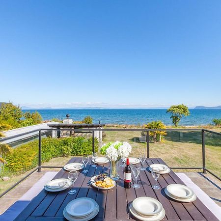 Lakefront Villa - Waitahanui Holiday Home Exterior foto